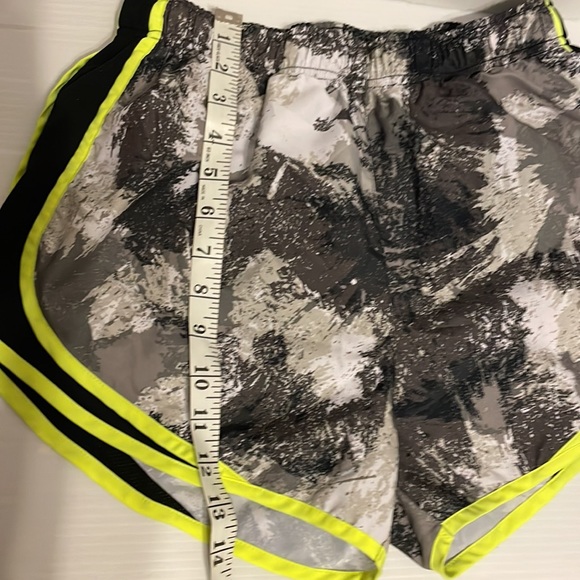 Nike Dri-Fit Graphic Print Running Shorts w/Briefs Training shorts size Womens M - Picture 7 of 11
